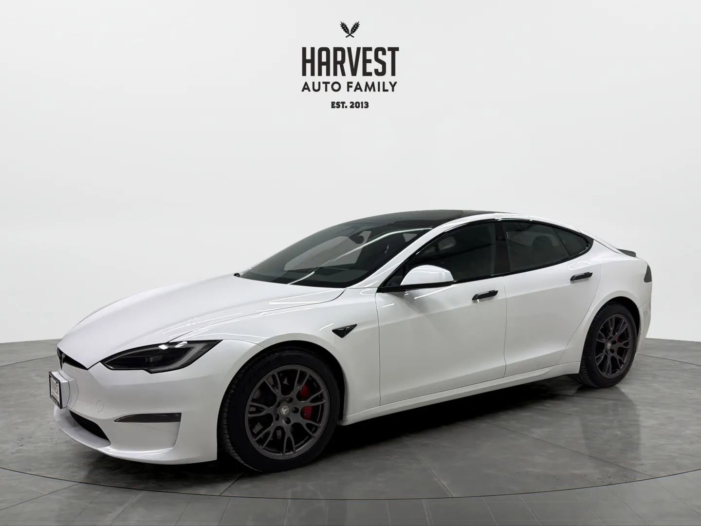 Used 2025 Tesla Model S Plaid image 1
