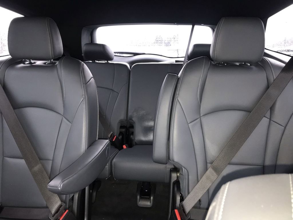 Used 2023 Buick Enclave Essence w/ Experience Buick Package image 22