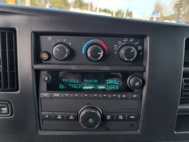 Used 2024 GMC Savana 2500 w/ Driver Convenience Package image 19