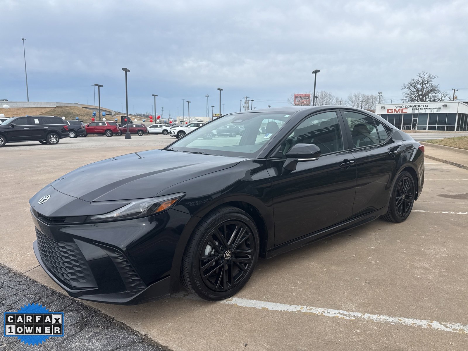 Used 2025 Toyota Camry SE image 7