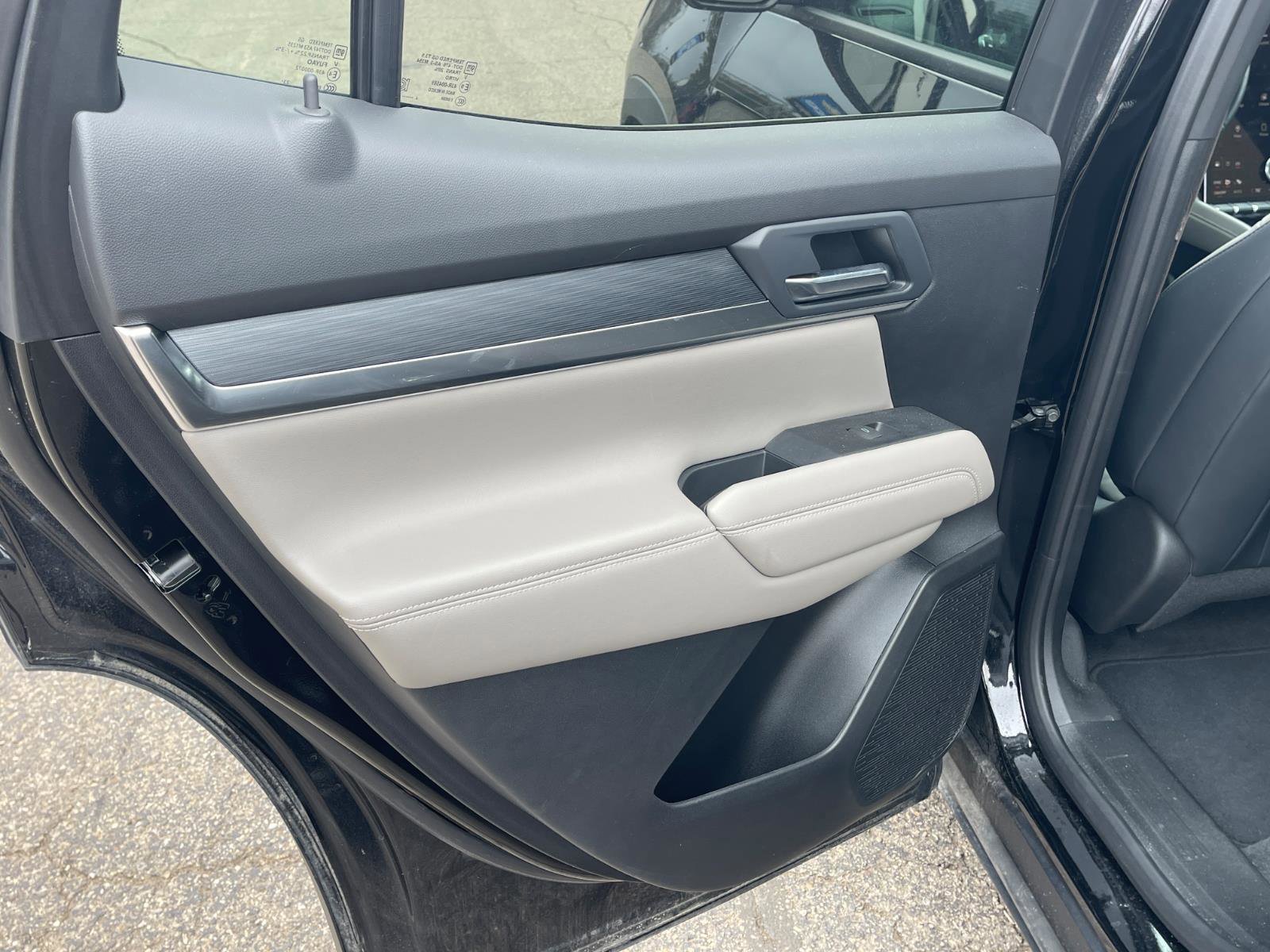 Certified 2025 GMC Terrain Elevation w/ Elevation Premium Package image 14