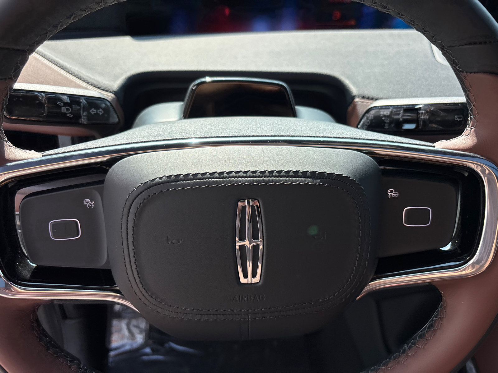 New 2027 Lincoln Navigator Reserve AWD/4WD image 15