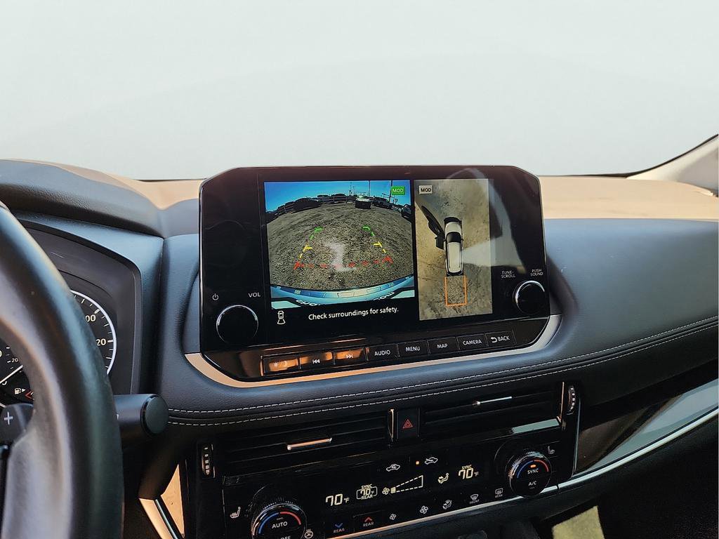 Used 2023 Nissan Rogue SL w/ SL Premium Package image 23