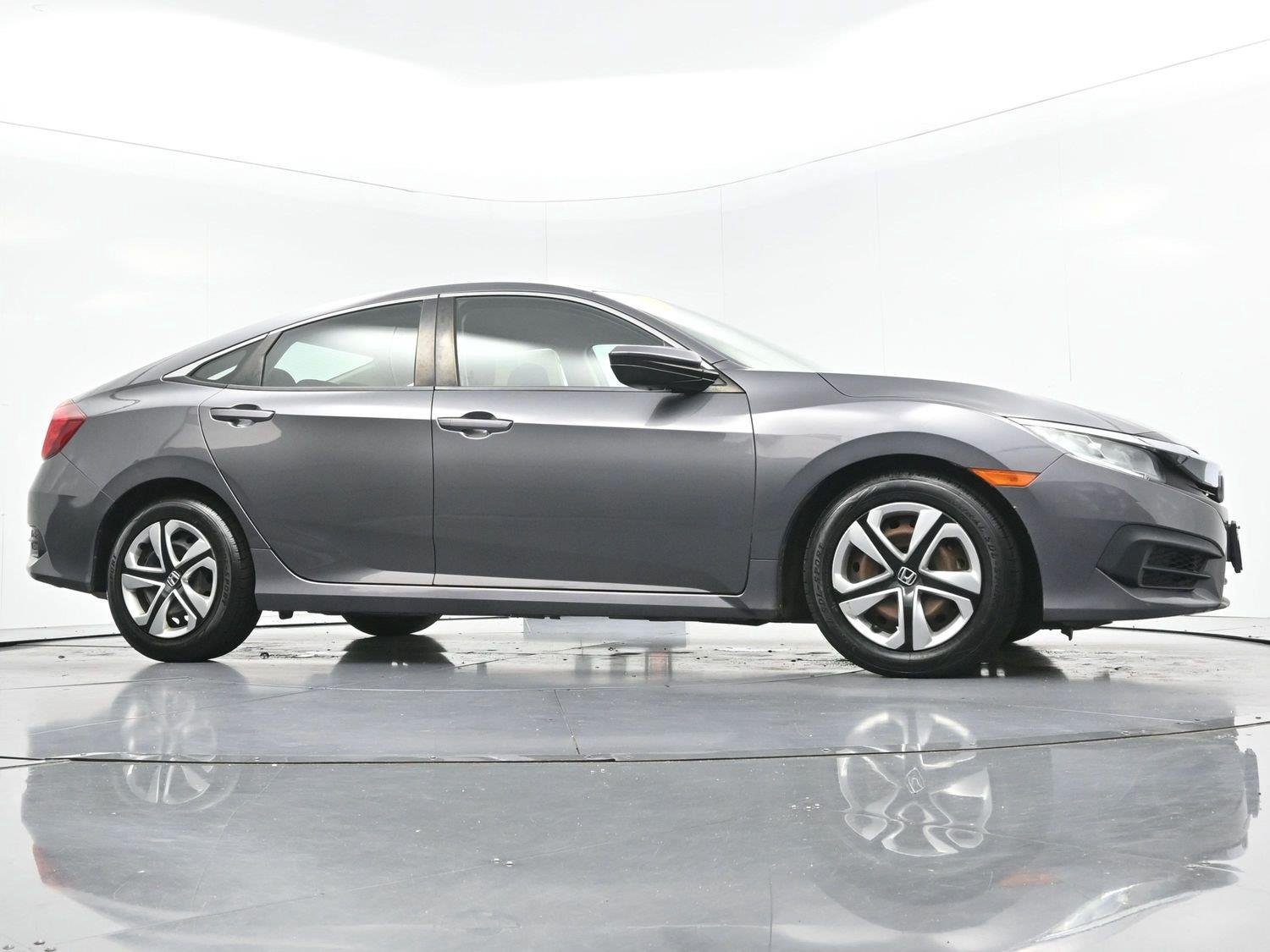 Used 2018 Honda Civic LX image 37