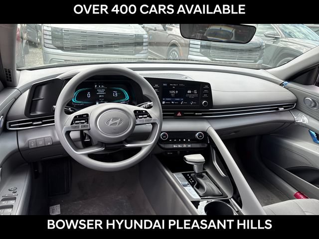 New 2026 Hyundai Elantra Hybrid FWD image 6