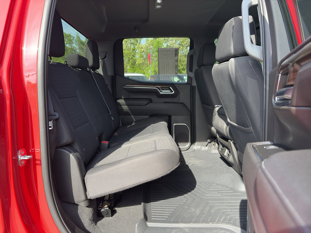 Used 2023 Chevrolet Silverado 1500 RST AWD/4WD image 16