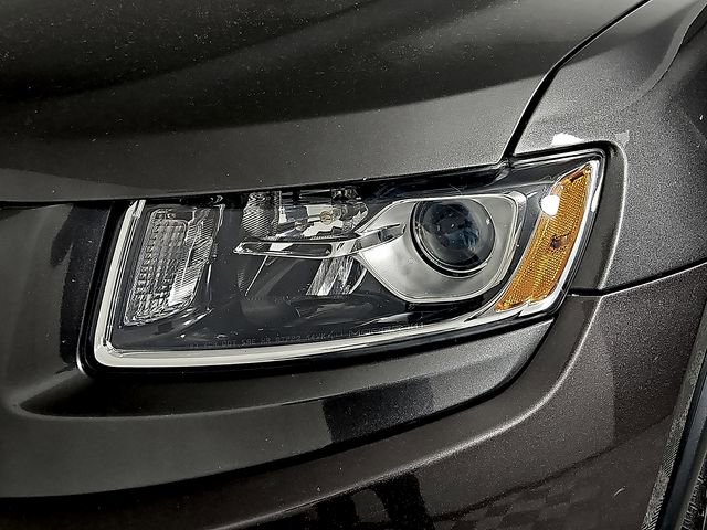 Used 2014 Jeep Grand Cherokee Limited w/ Trailer Tow Group IV image 9