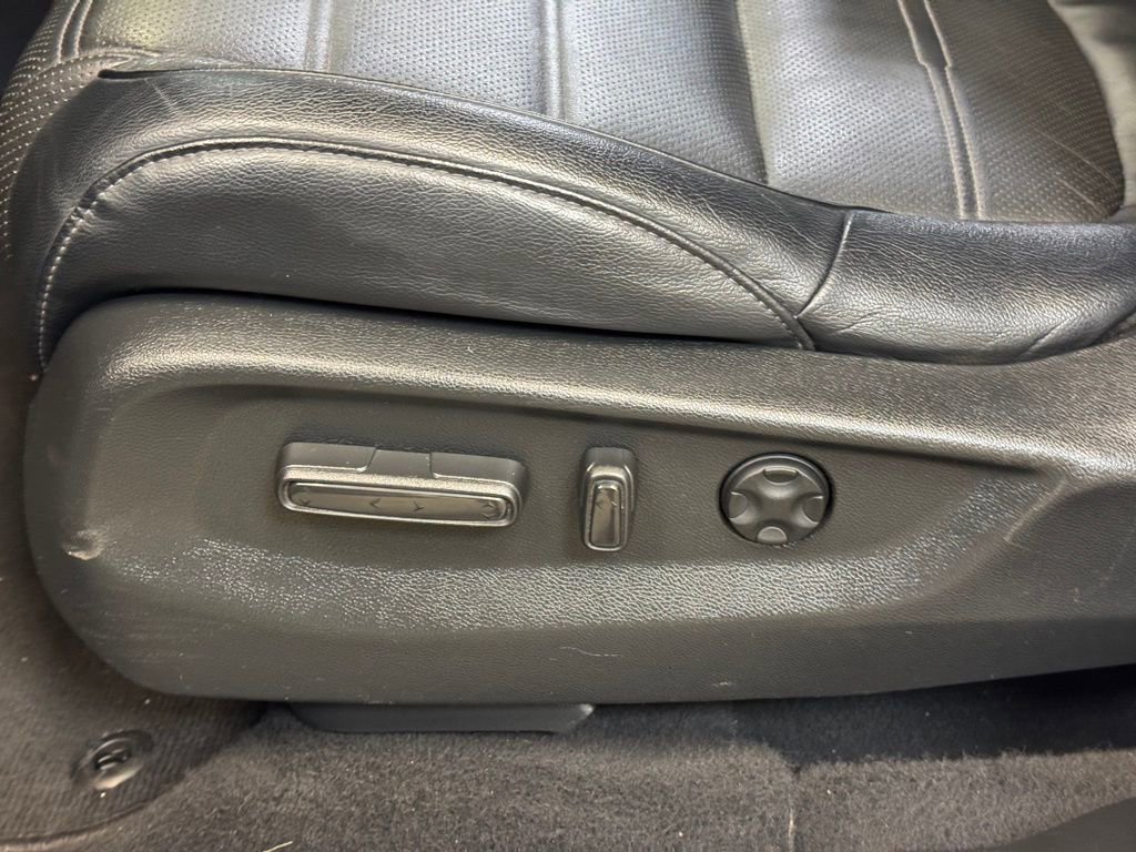 Used 2017 Honda CR-V EX-L image 11