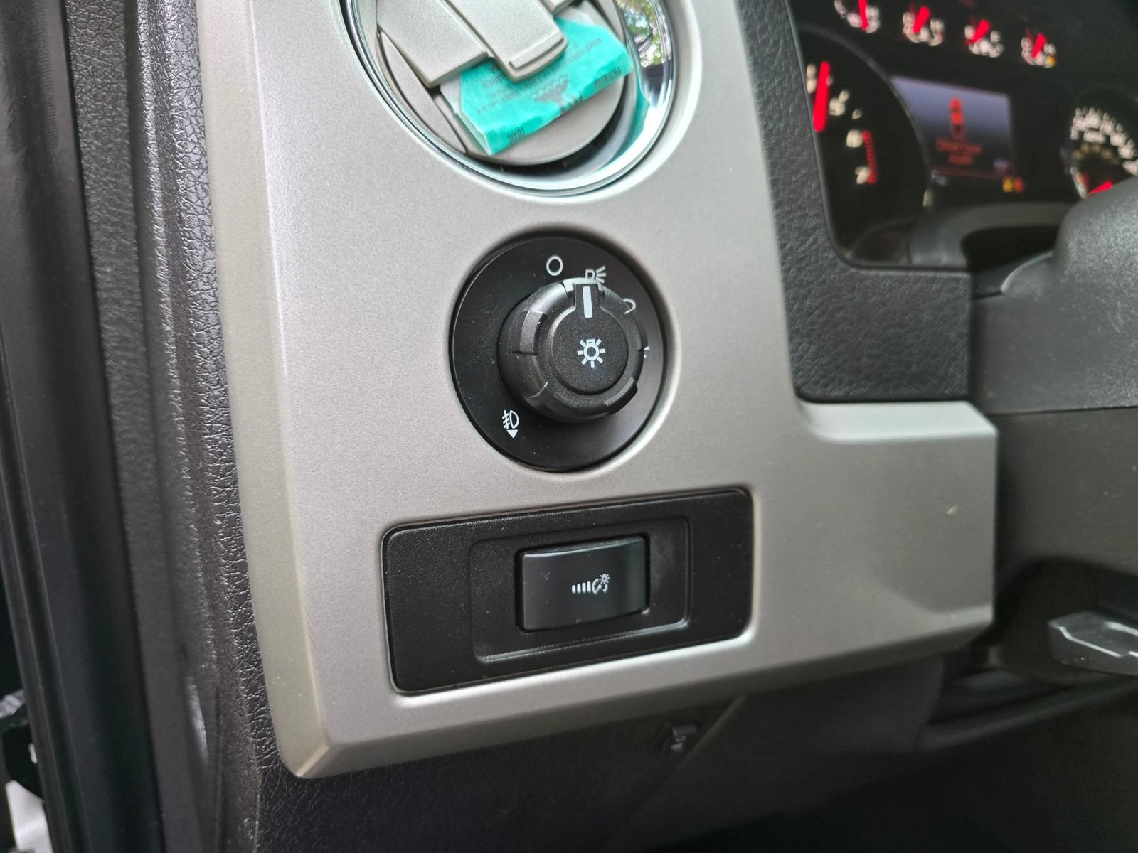 Used 2012 Ford F150 FX4 w/ FX Luxury Pkg AWD/4WD image 25