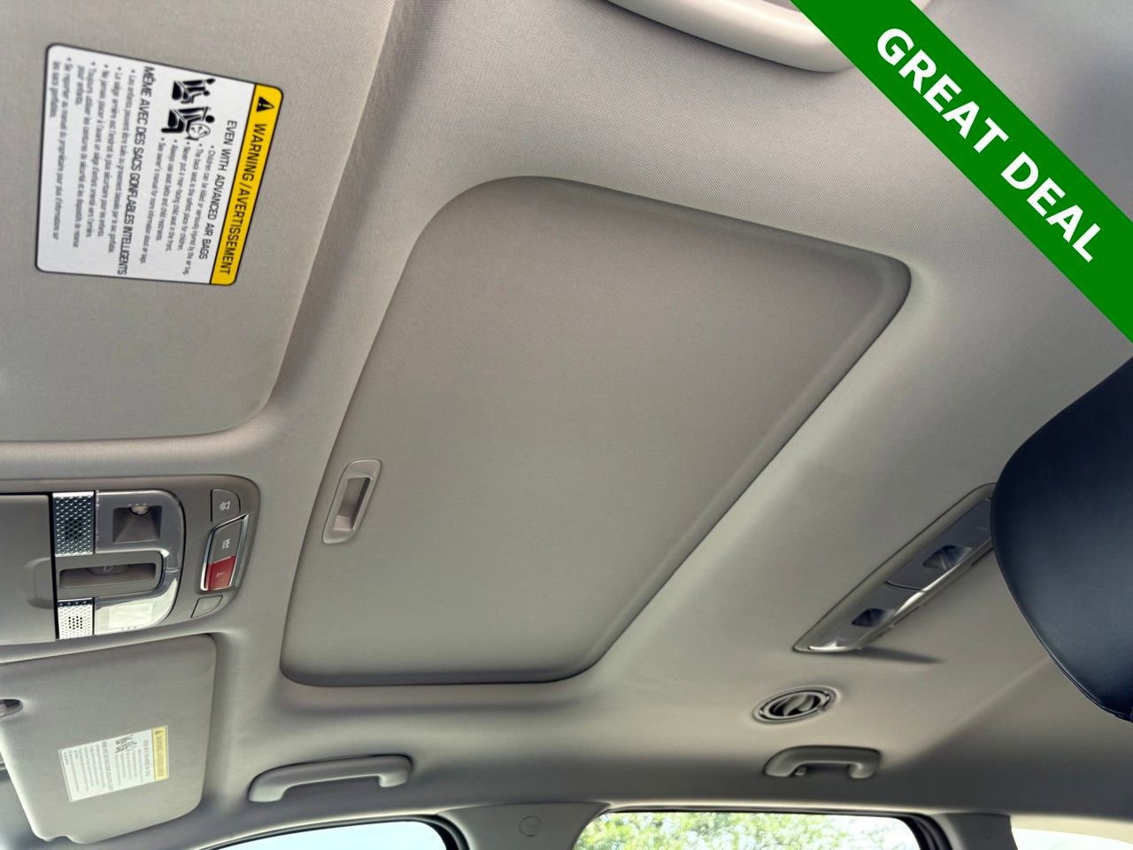 Used 2025 Kia Telluride S FWD image 33