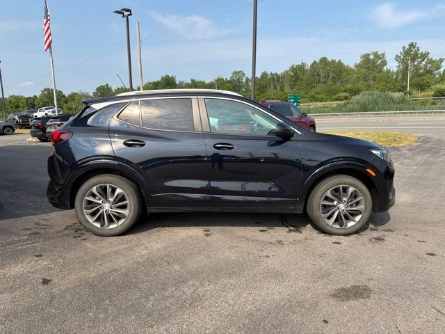 Used 2021 Buick Encore GX Select w/ LPO, Active Lifestyle Package AWD/4WD image 6