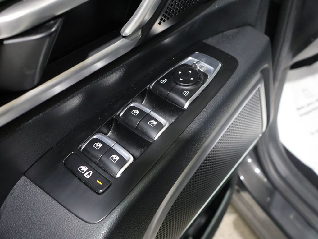 Used 2025 Kia Telluride S image 14