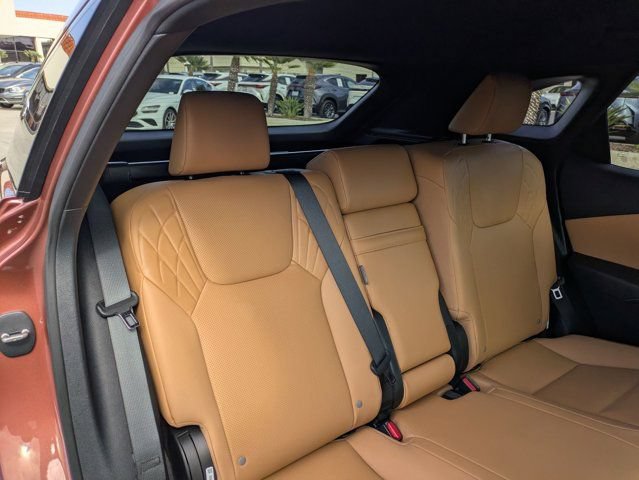 Used 2025 Lexus RX 350 Premium w/ Convenience Package FWD image 32