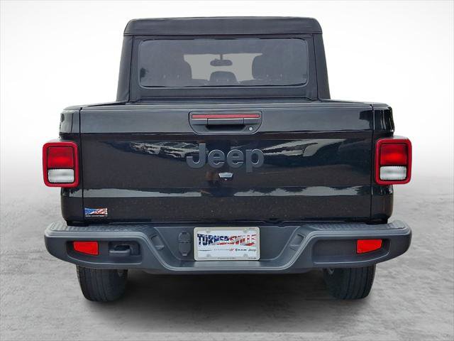 Certified 2023 Jeep Gladiator Sport AWD/4WD image 4