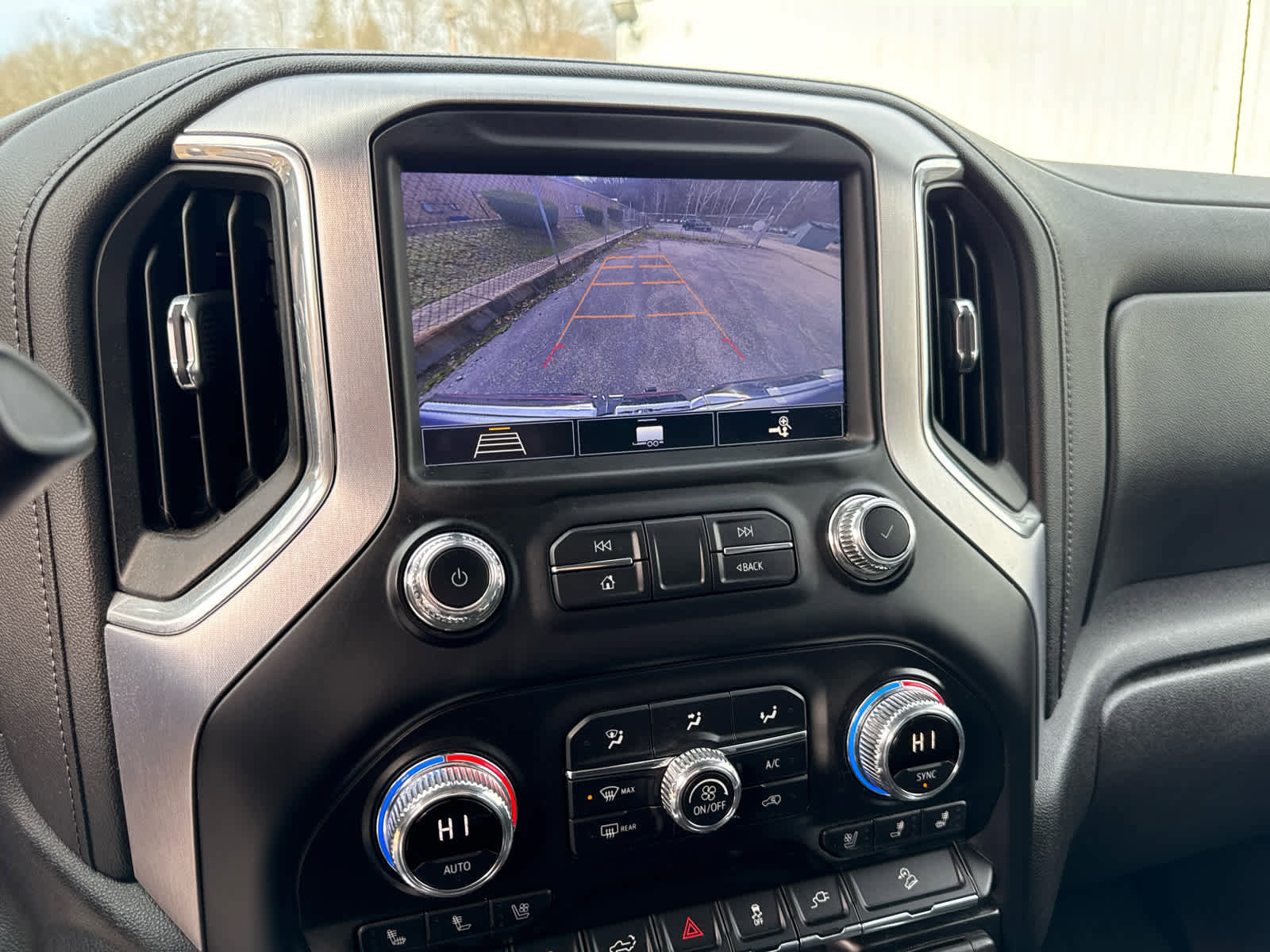 Used 2020 GMC Sierra 1500 SLT w/ SLT Premium Plus Package image 24