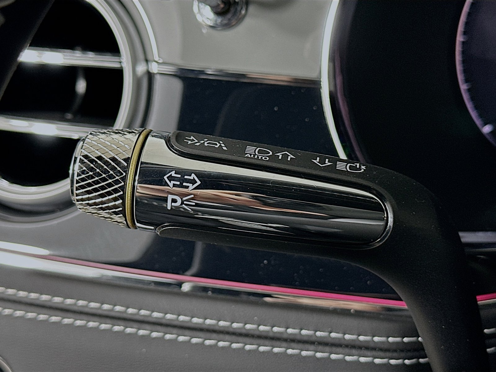 New 2026 Bentley Flying Spur V8 AWD/4WD image 22