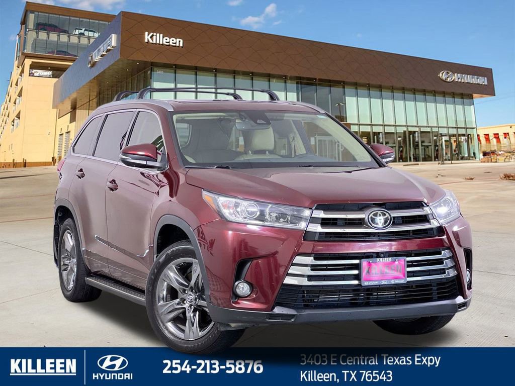 Used 2018 Toyota Highlander Limited Platinum image 1