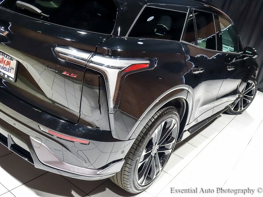 Used 2025 Chevrolet Blazer EV SS image 9