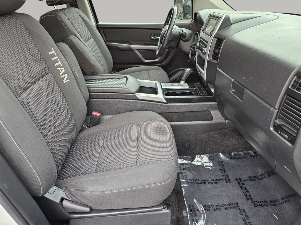 Used 2015 Nissan Titan PRO-4X image 26
