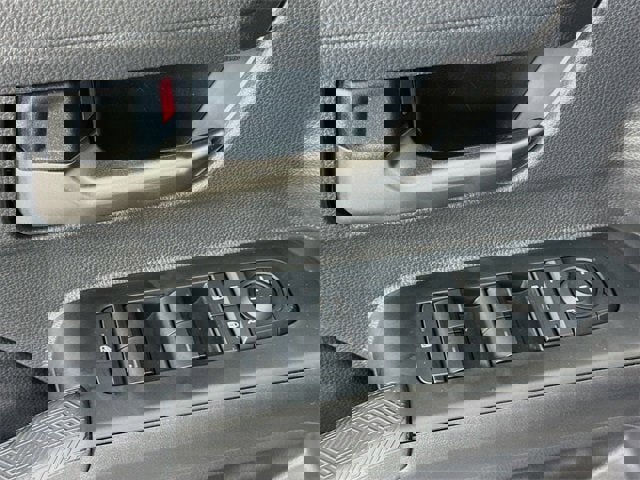 New 2025 Toyota Tacoma TRD Off-Road image 17