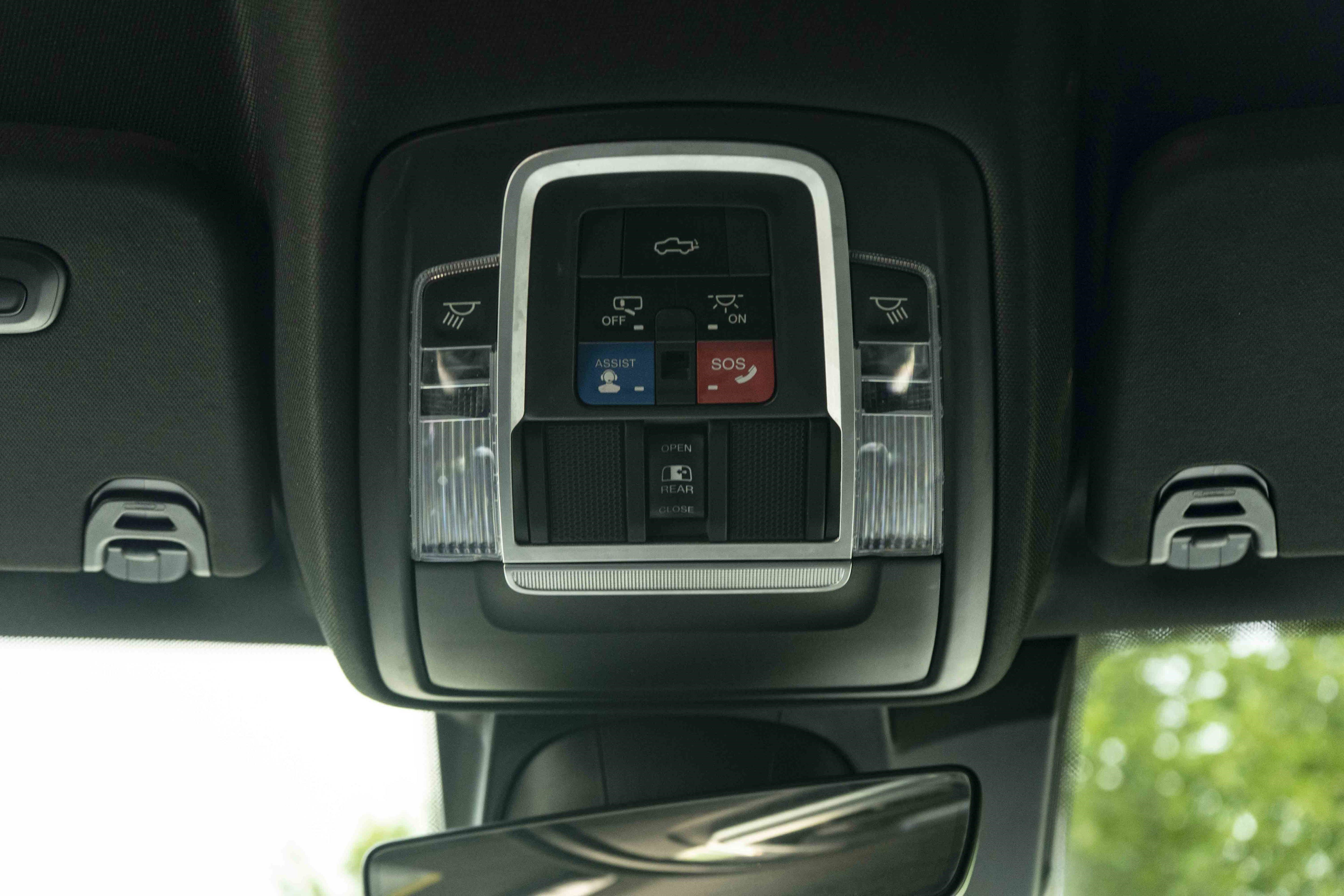 Used 2019 RAM 1500 Limited w/ Advanced Safety Group RWD image 37
