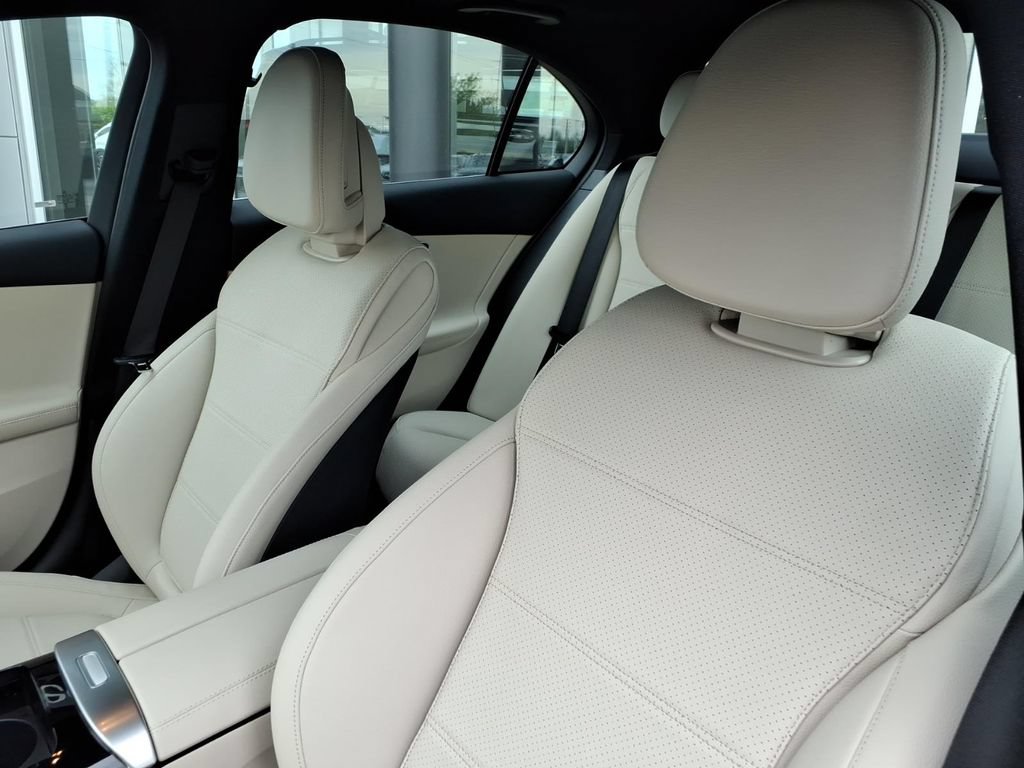 New 2026 Mercedes-Benz C 300 4MATIC Sedan image 13
