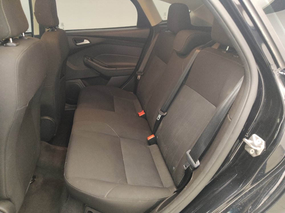 Used 2018 Ford Focus SE image 18