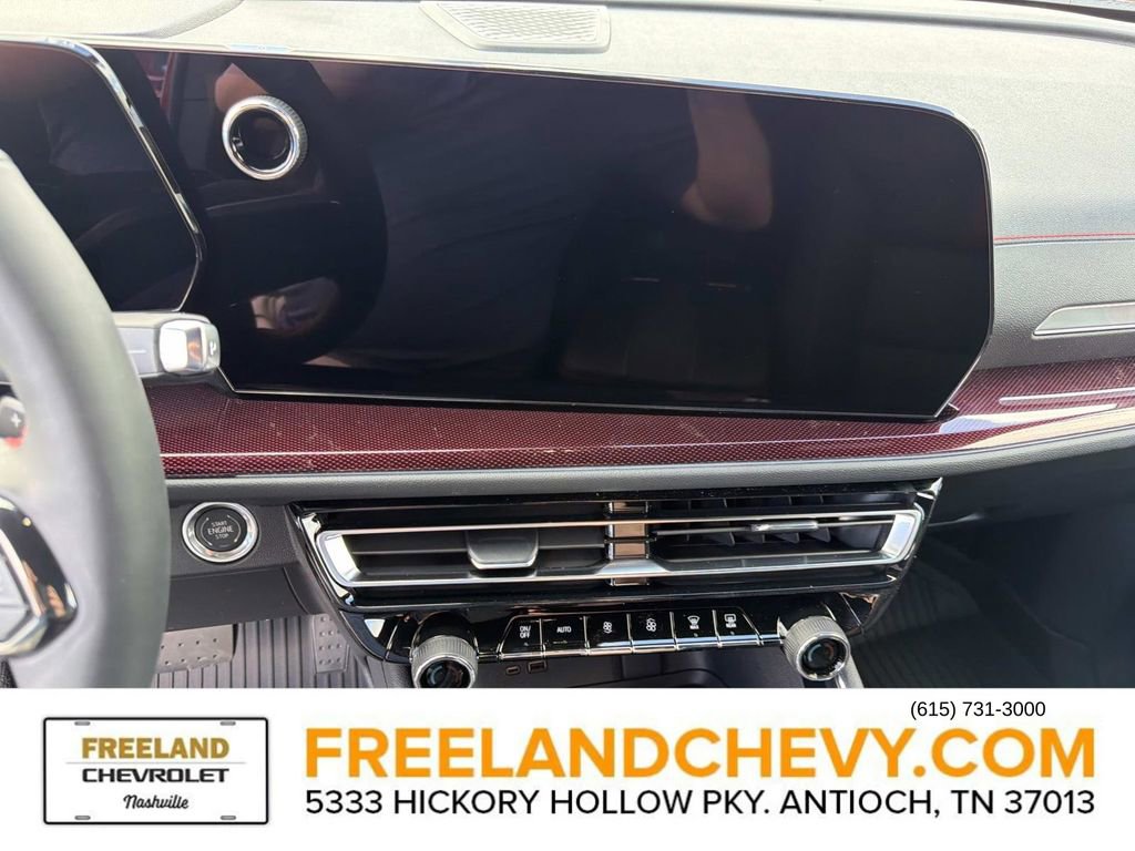 New 2026 Chevrolet Traverse RS w/ LPO, Floor Liner Package FWD image 29