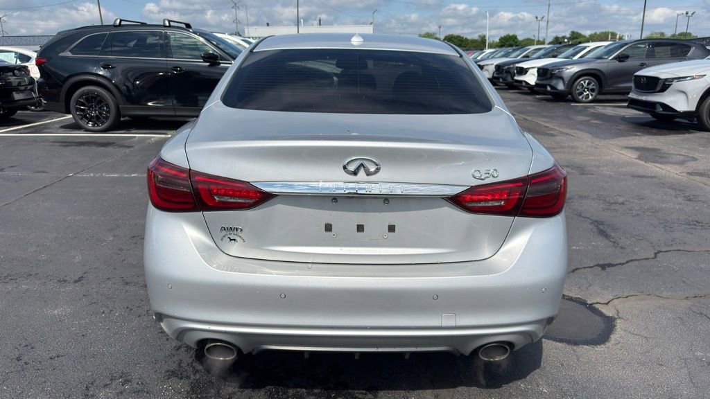 Used 2019 INFINITI Q50 Luxe w/ Essential Package (3.0T Luxe) AWD/4WD image 4