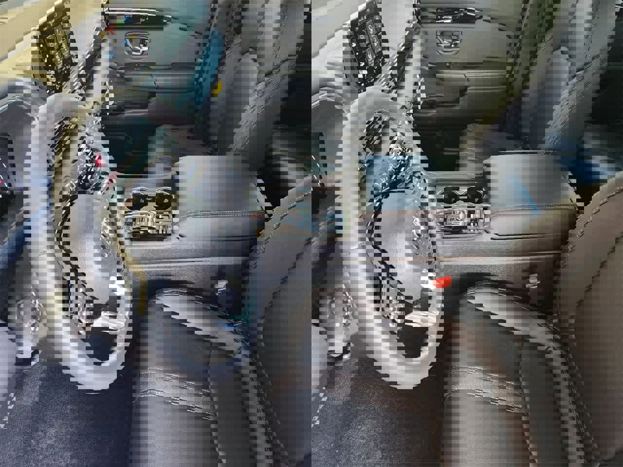 New 2025 Honda Pilot Touring image 9