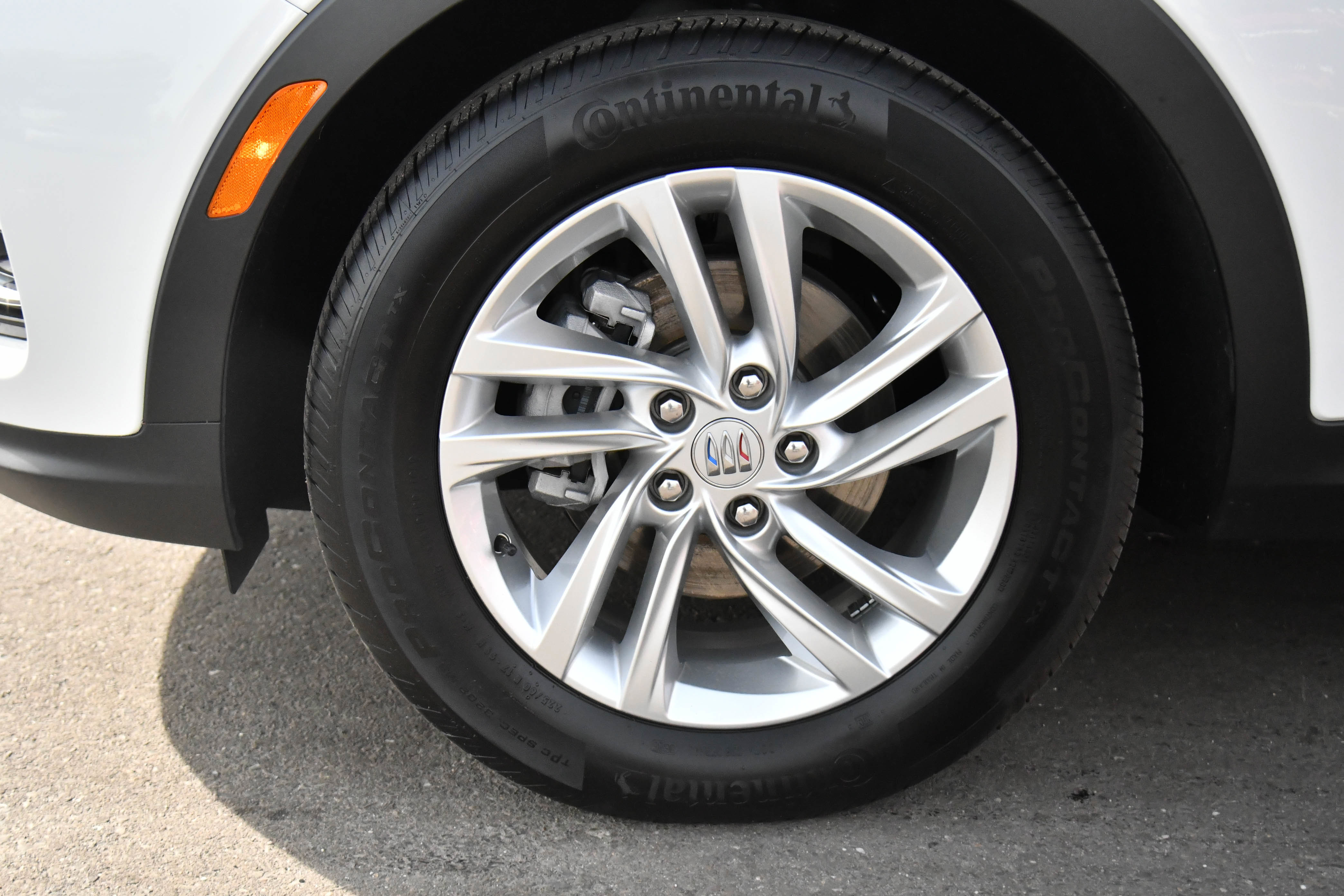 Used 2025 Buick Envista Preferred image 12