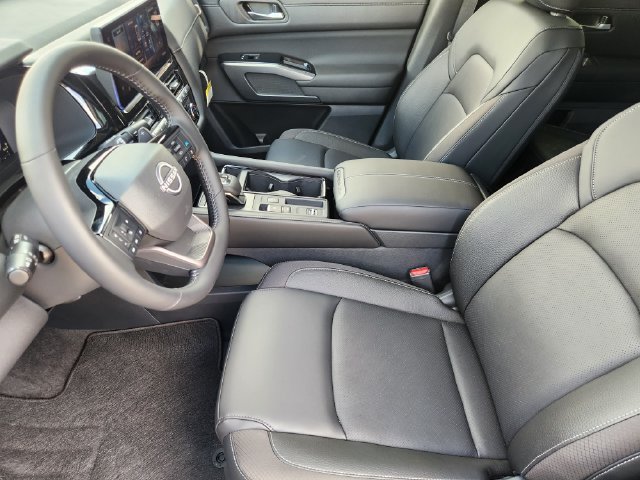New 2026 Nissan Pathfinder SL w/ SL Premium Package FWD image 12