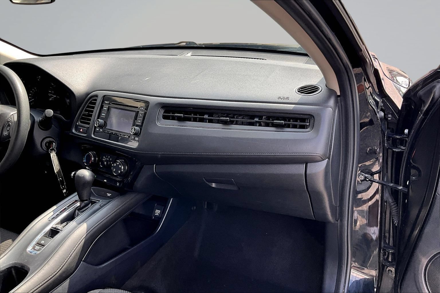 Used 2020 Honda HR-V LX image 23