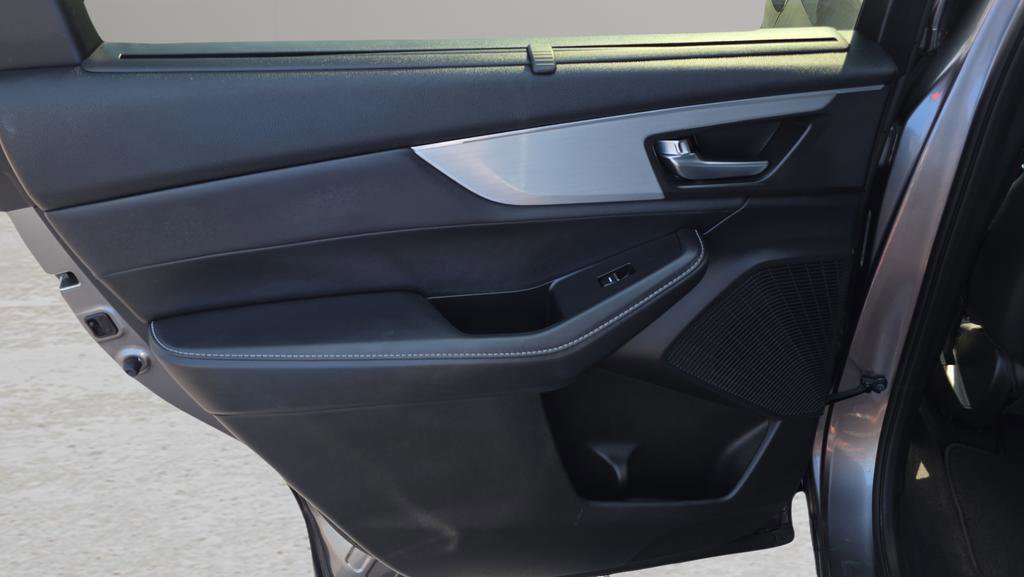 Used 2023 Acura MDX SH-AWD w/ Technology Package image 24