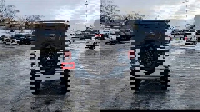 Used 2017 Jeep Wrangler Unlimited Sahara image 7