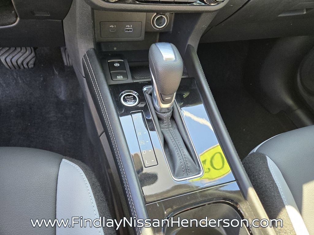 Used 2024 Nissan Kicks SR w/ SR Premium Package image 26