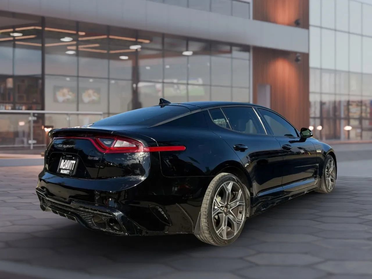 Used 2020 Kia Stinger GT-Line image 4