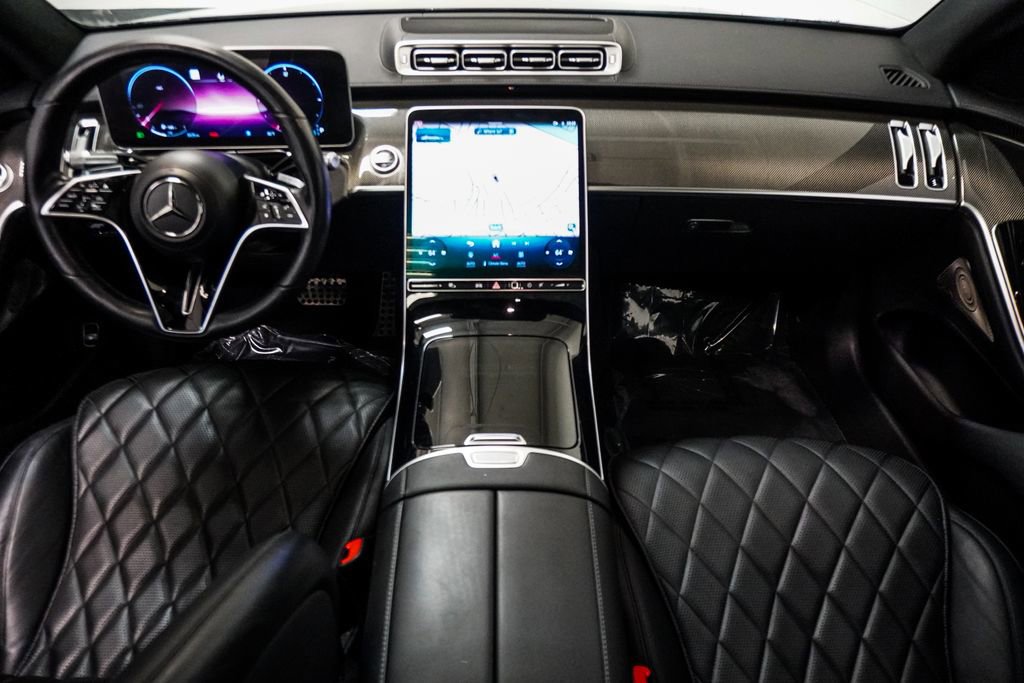 Used 2022 Mercedes-Benz S 500 4MATIC w/ AMG Line Package image 12