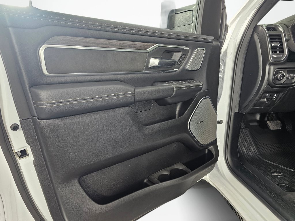 New 2026 RAM 1500 Laramie AWD/4WD image 22