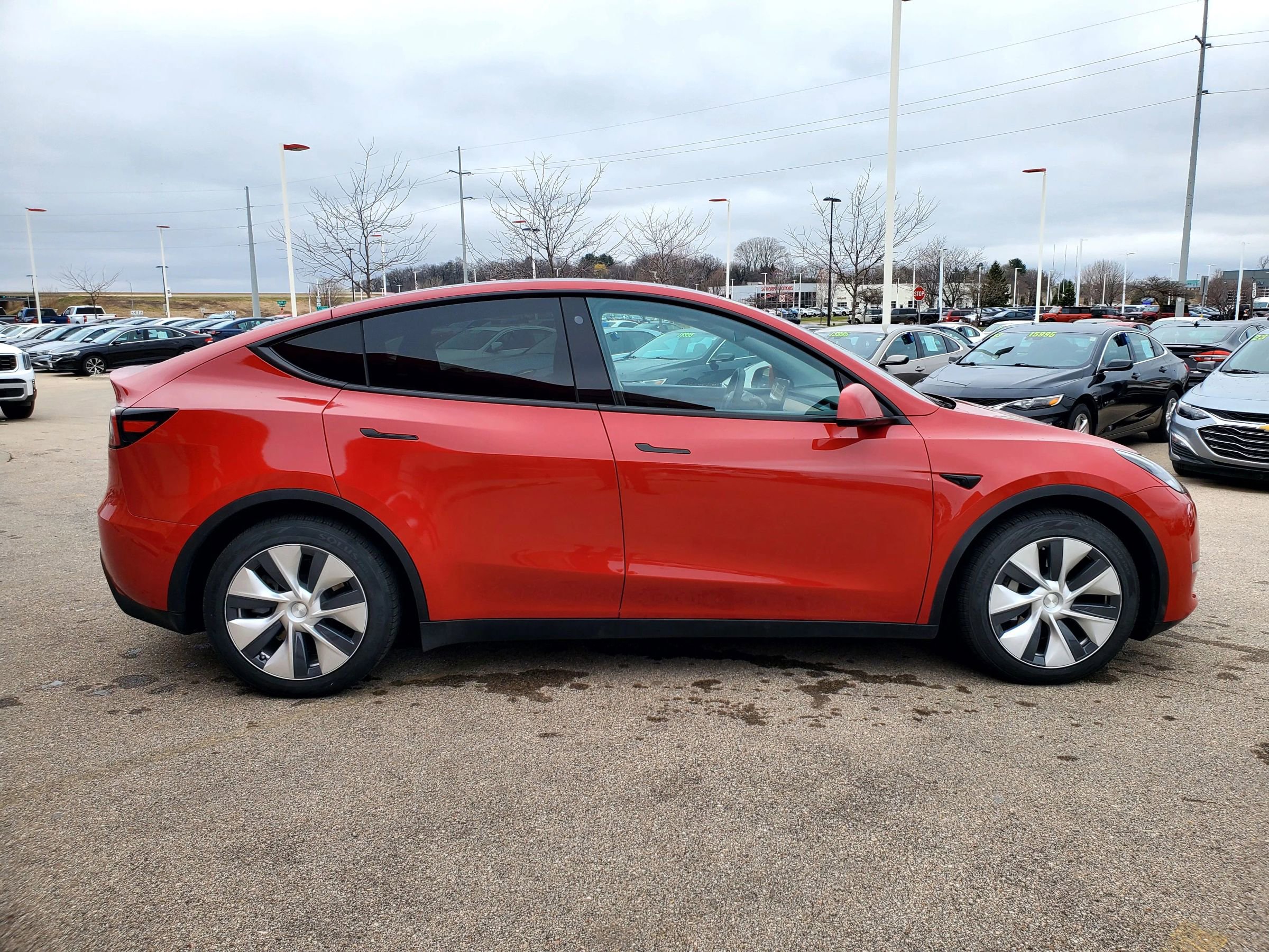 Used 2021 Tesla Model Y Long Range image 4
