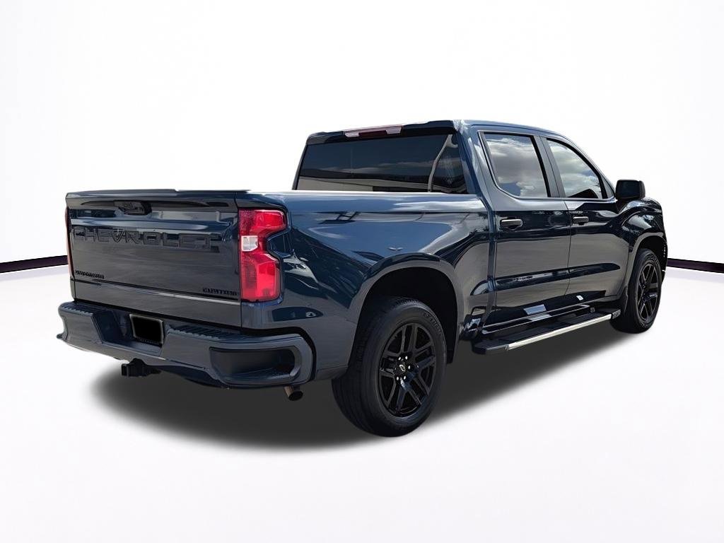 Used 2023 Chevrolet Silverado 1500 Custom w/ LPO, Dark Essentials Package RWD image 9