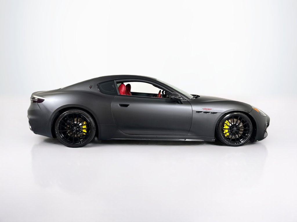 Used 2024 Maserati GranTurismo Trofeo AWD/4WD image 6