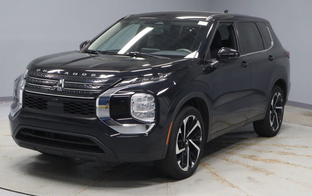 Used 2022 Mitsubishi Outlander ES image 6