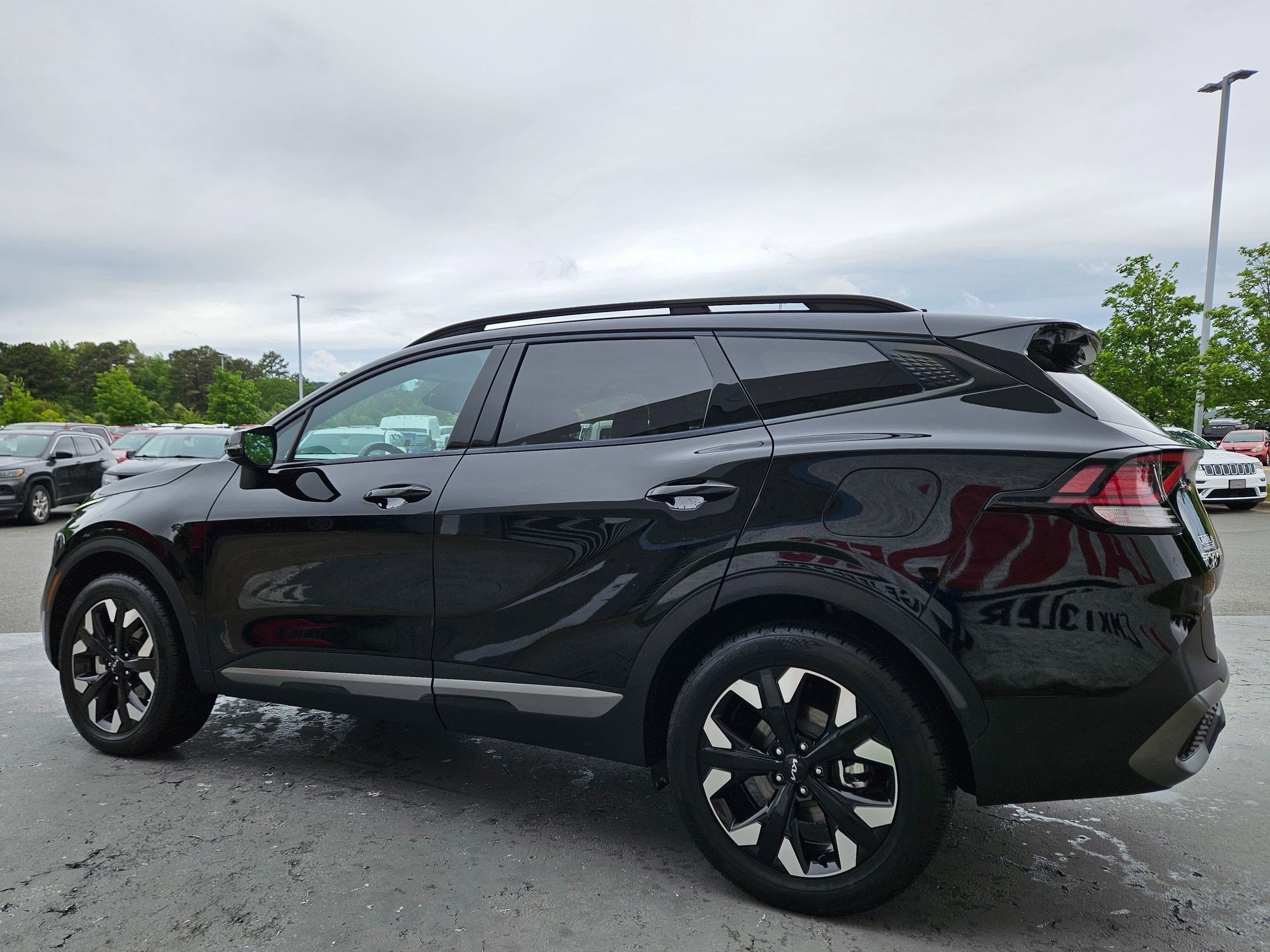 Used 2023 Kia Sportage X-Line w/ X-Line Premium Package AWD/4WD image 5