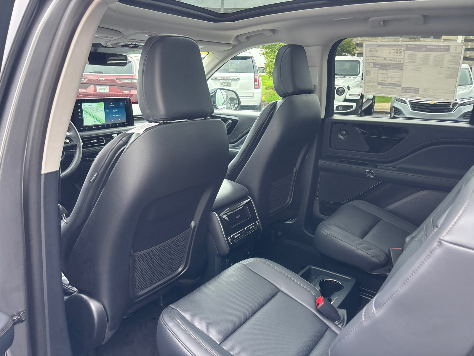 New 2027 Lincoln Aviator Reserve AWD/4WD image 25