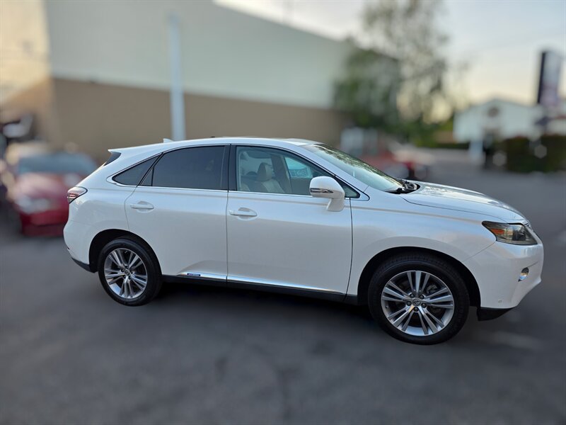 Used 2015 Lexus RX 450h FWD image 8