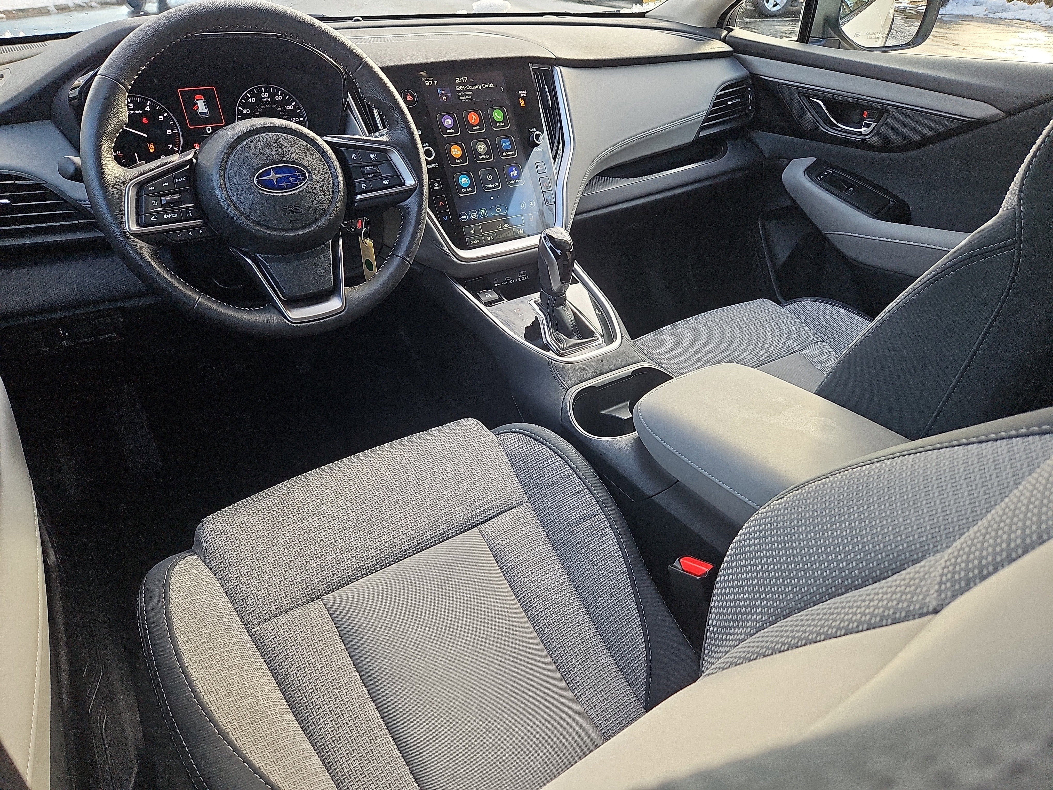 Certified 2025 Subaru Outback Premium image 3