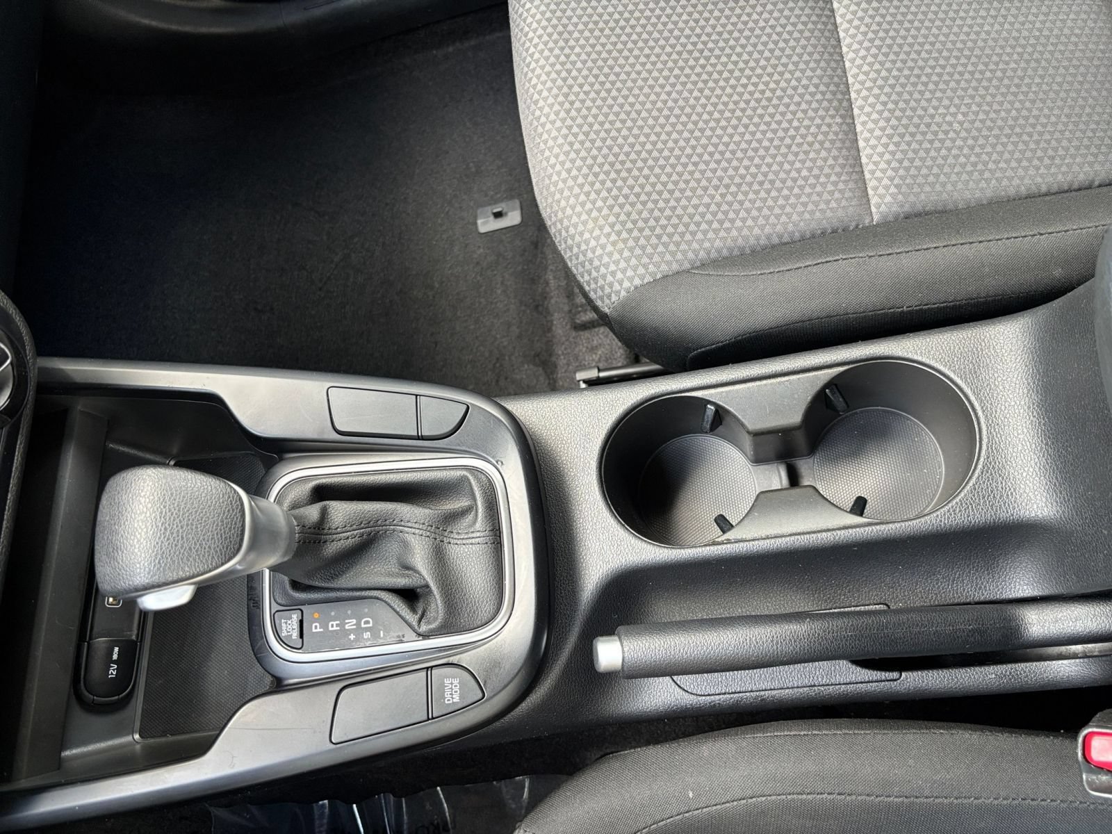 Used 2025 Kia Soul LX w/ LX Technology Package FWD image 38