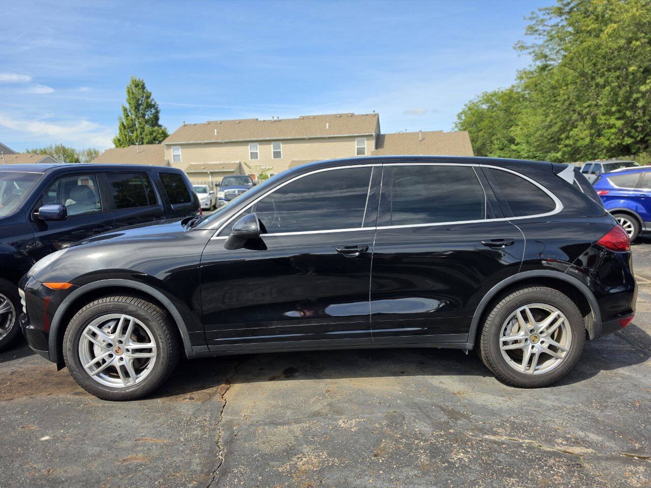 Used 2014 Porsche Cayenne Platinum Edition AWD/4WD image 3