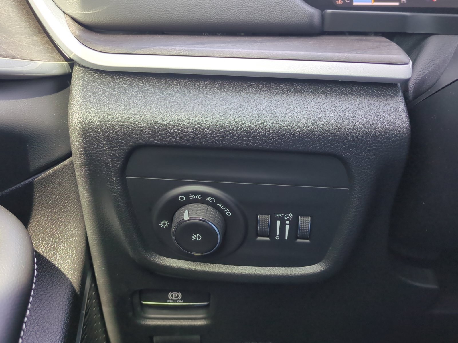 New 2026 Jeep Grand Cherokee L Limited AWD/4WD image 31